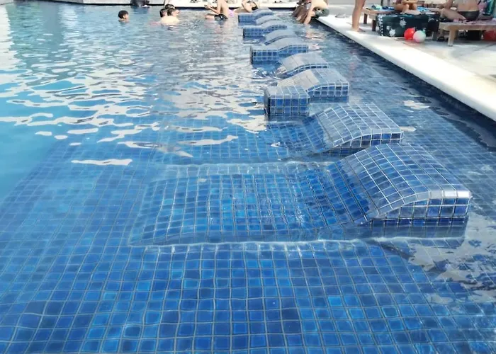 Beachaccess Hotelzone 3705